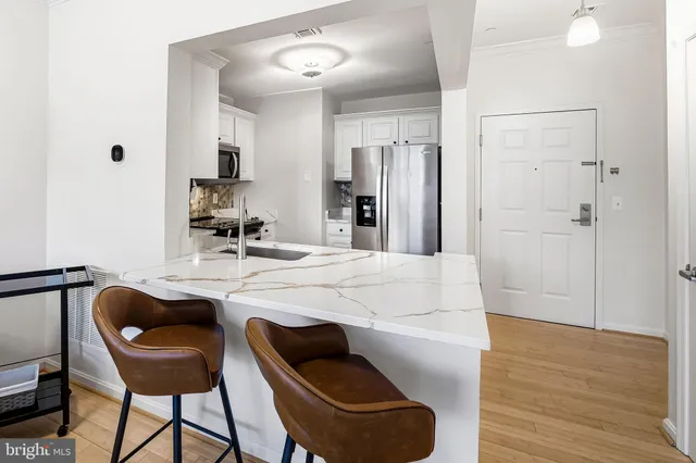 $207,000 | 23 Pierside Drive, Unit 315, Baltimore, MD 21230