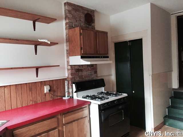 2 Cottage Street Auburn, NY 13021 - Photo 7 of 13 Exterior Front