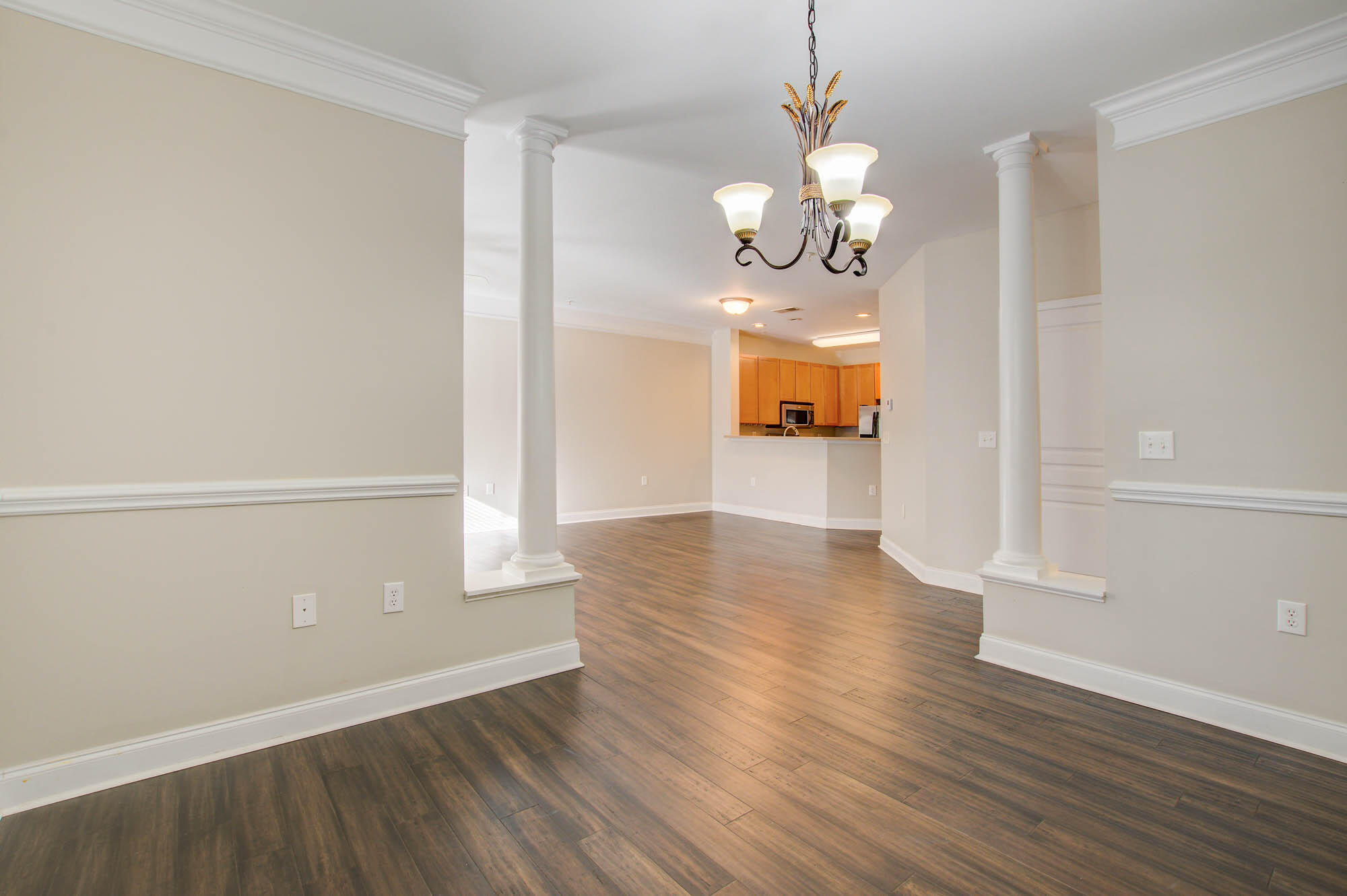 1502 Basildon Road Mount Pleasant, SC 29466 - Photo 12 of 40 Dining room