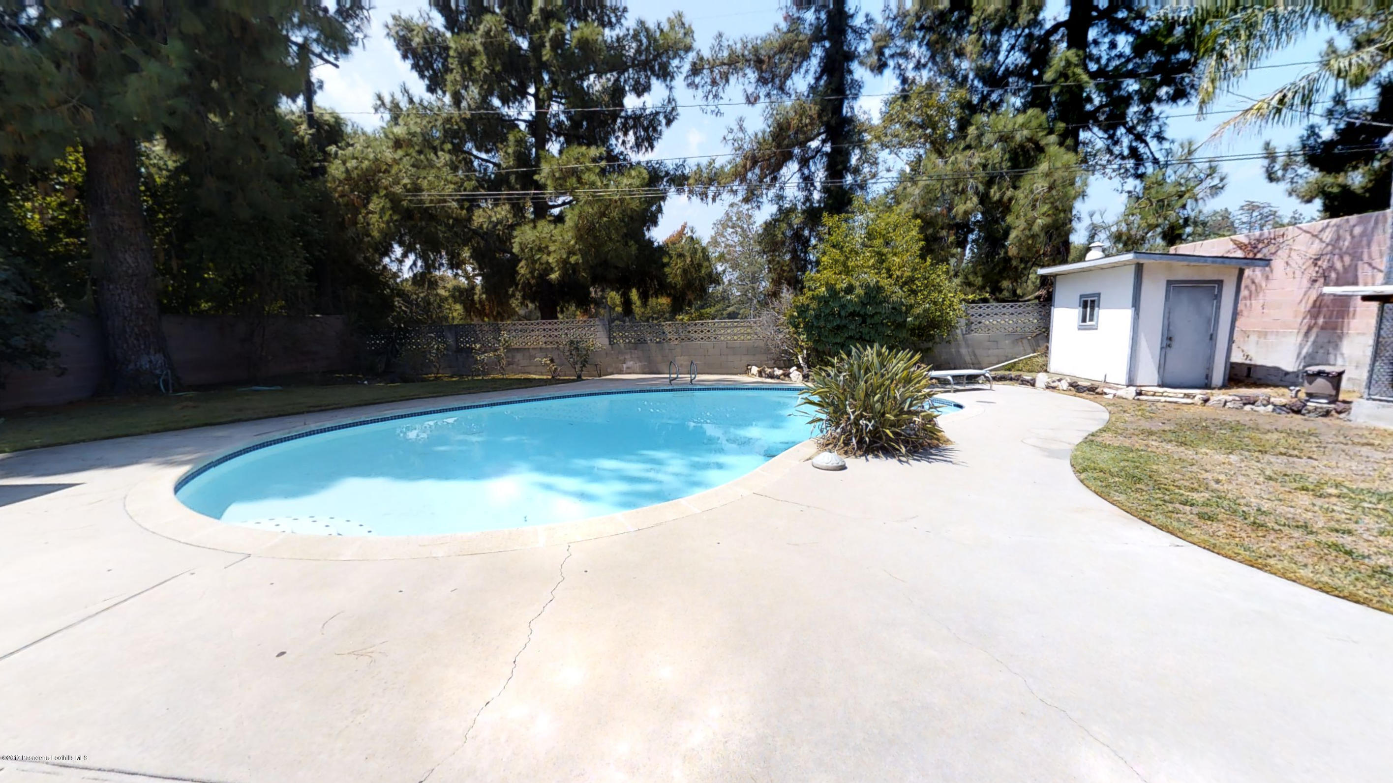 1549 Meadowbrook Road Altadena, CA 91001 - Photo 33 of 35 uQ8LFJ5fnV8 - 08.23.2017_21.18.24