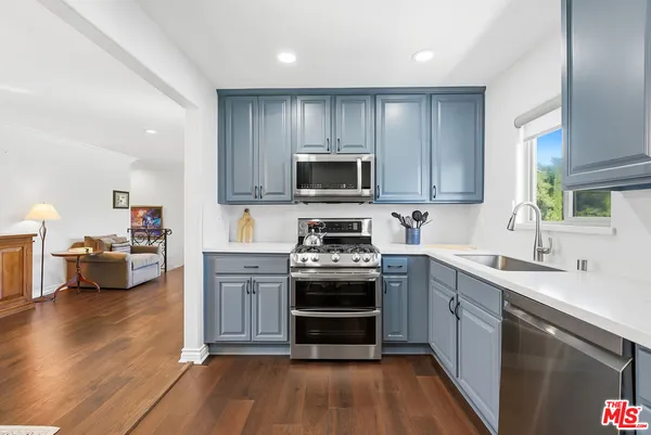 $640,000 | 4466 Coldwater Canyon Avenue, Unit 205, Studio City, CA 91604