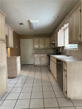 $1,600 | 3601 Warbler Avenue, McAllen, TX 78504