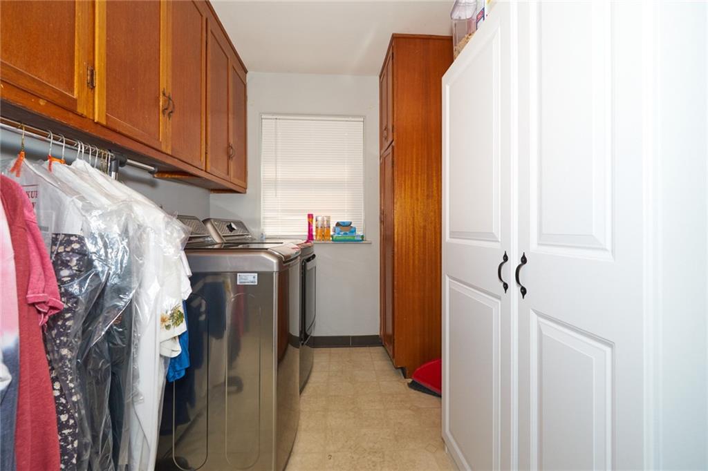 913 Fry Road Greenwood, IN 46142 - Photo 22 of 25 Gallery Image 22
