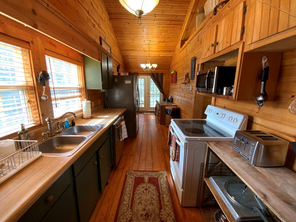 21027 Wayah Road Topton, NC 28781 - Photo 11 of 52