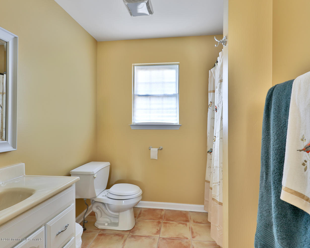 112 Seaspray Road Manahawkin, NJ 08050 - Photo 14 of 21 a bathroom with a toilet a sink and a shower