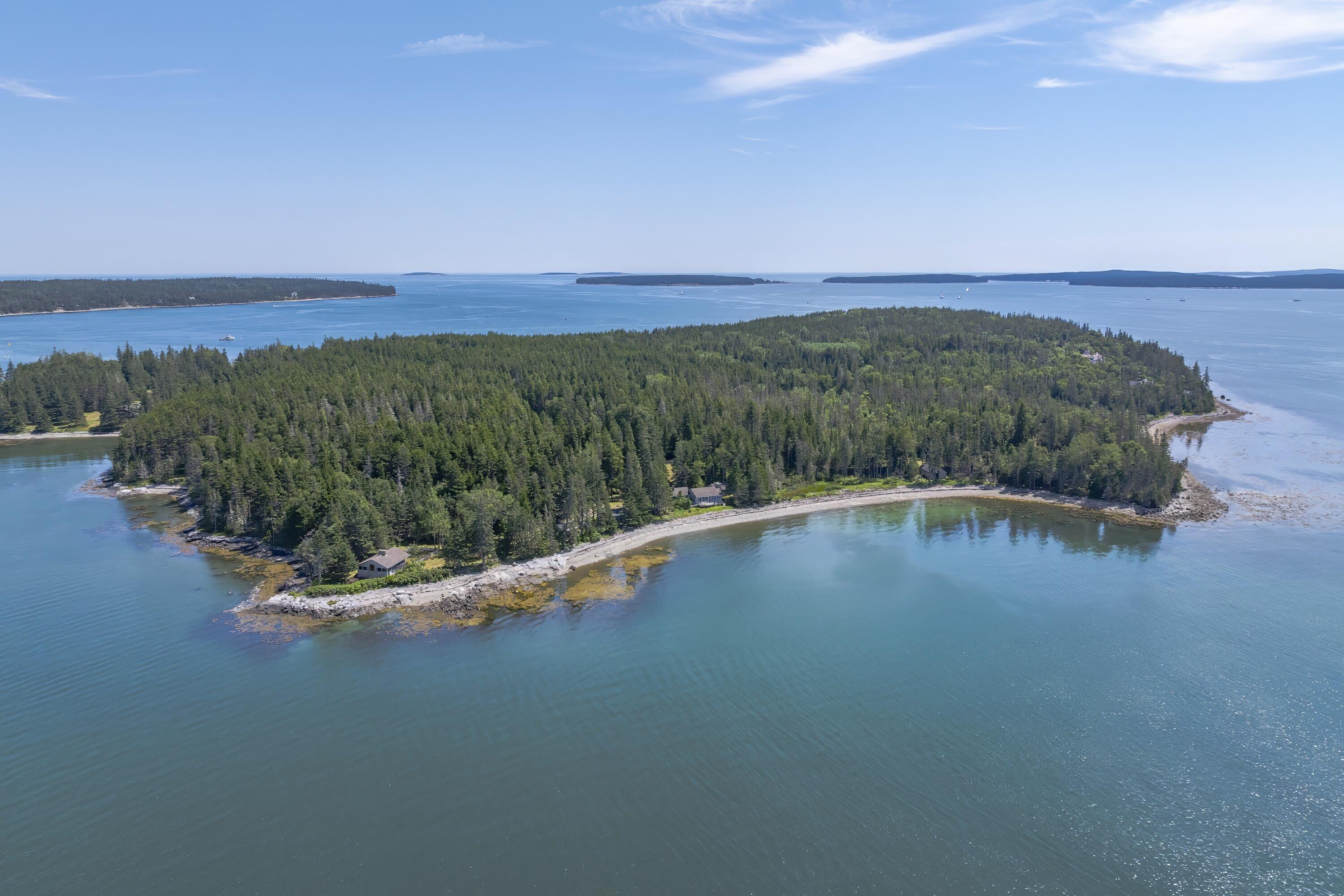186 Lopaus Point Road Tremont, ME 04612 - Photo 1 of 31 14 - 186 Lopaus Point Road HiRes - DTP
