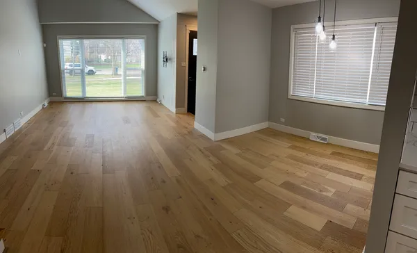 $3,800 | 2200 Old Glenview Road, Wilmette, IL 60091