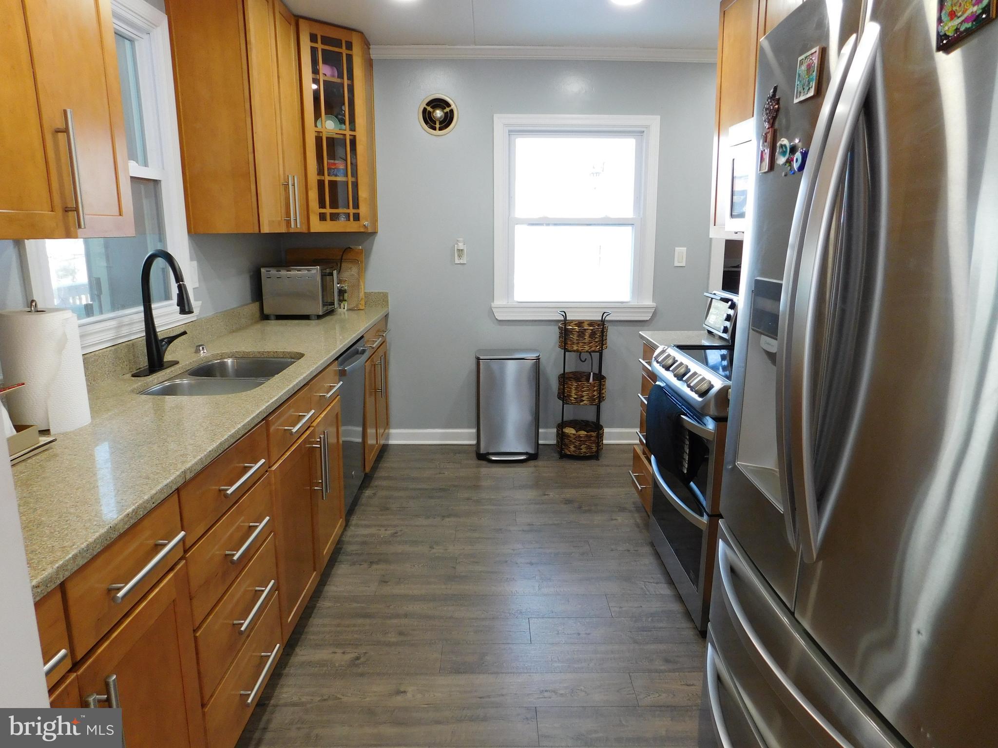 6421 Inwood Drive Springfield, VA 22150 - Photo 11 of 16