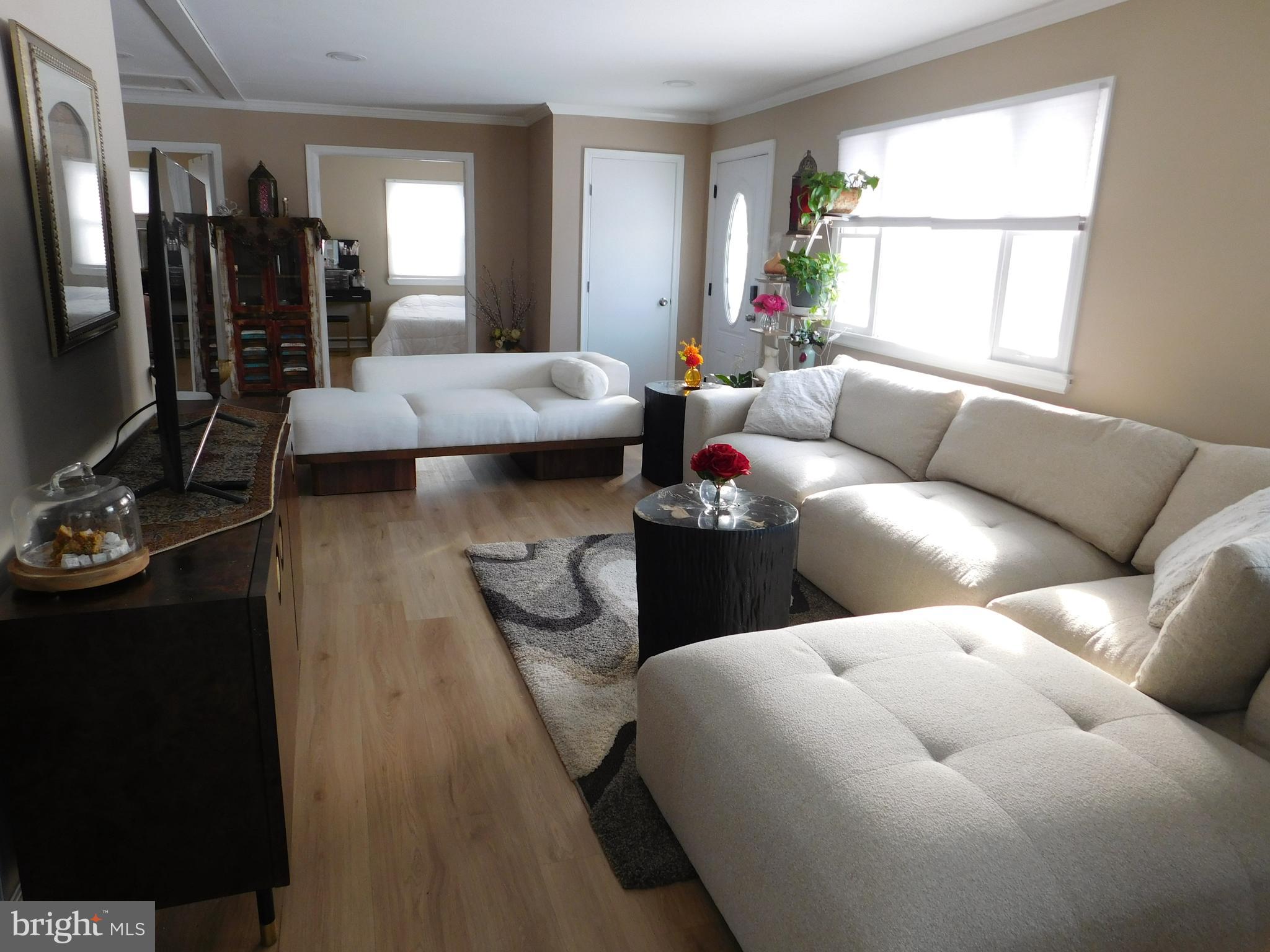 6421 Inwood Drive Springfield, VA 22150 - Photo 5 of 16