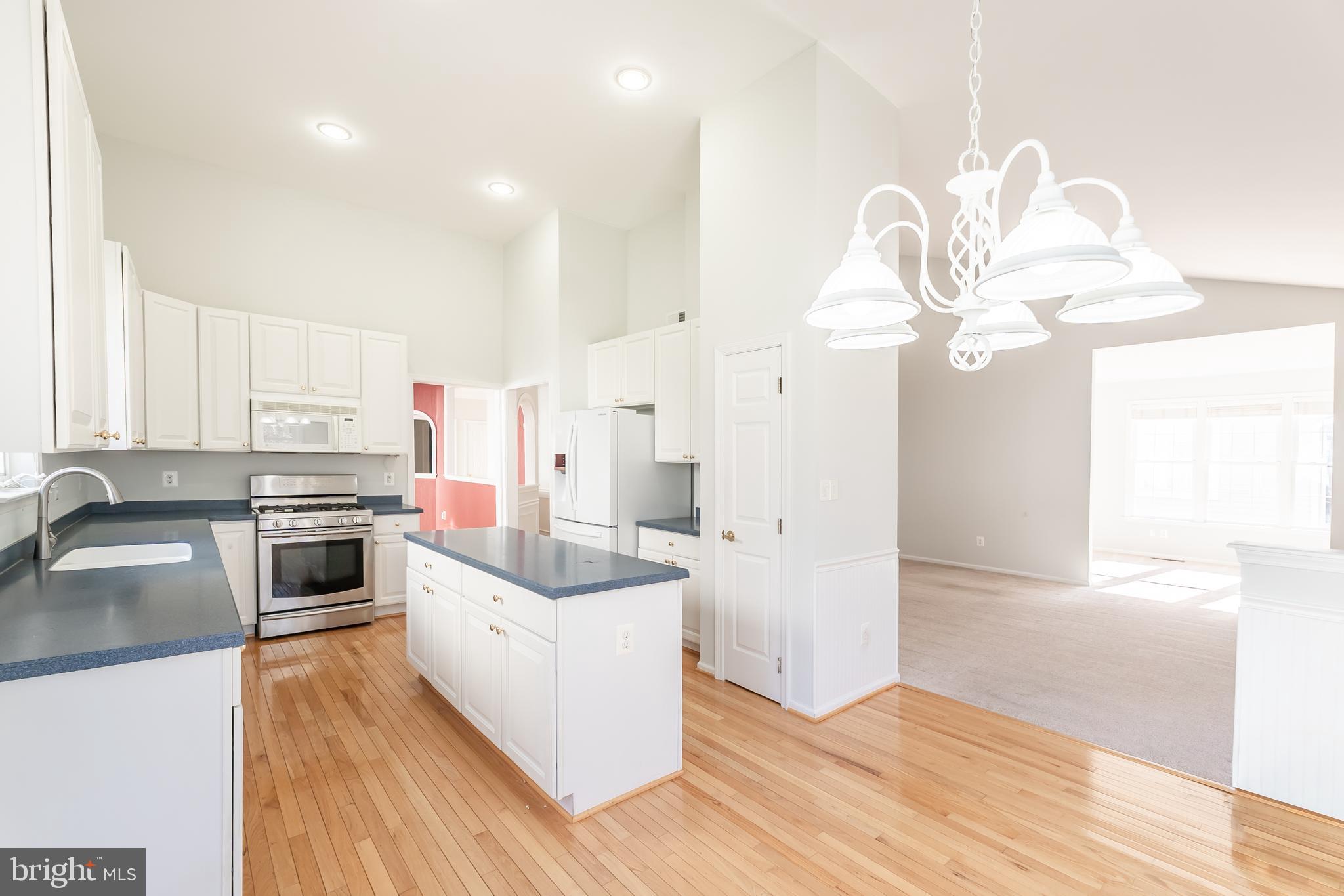 6880 Saddle Run Way Gainesville, VA 20155 - Photo 11 of 57 Stainless Steel Stove