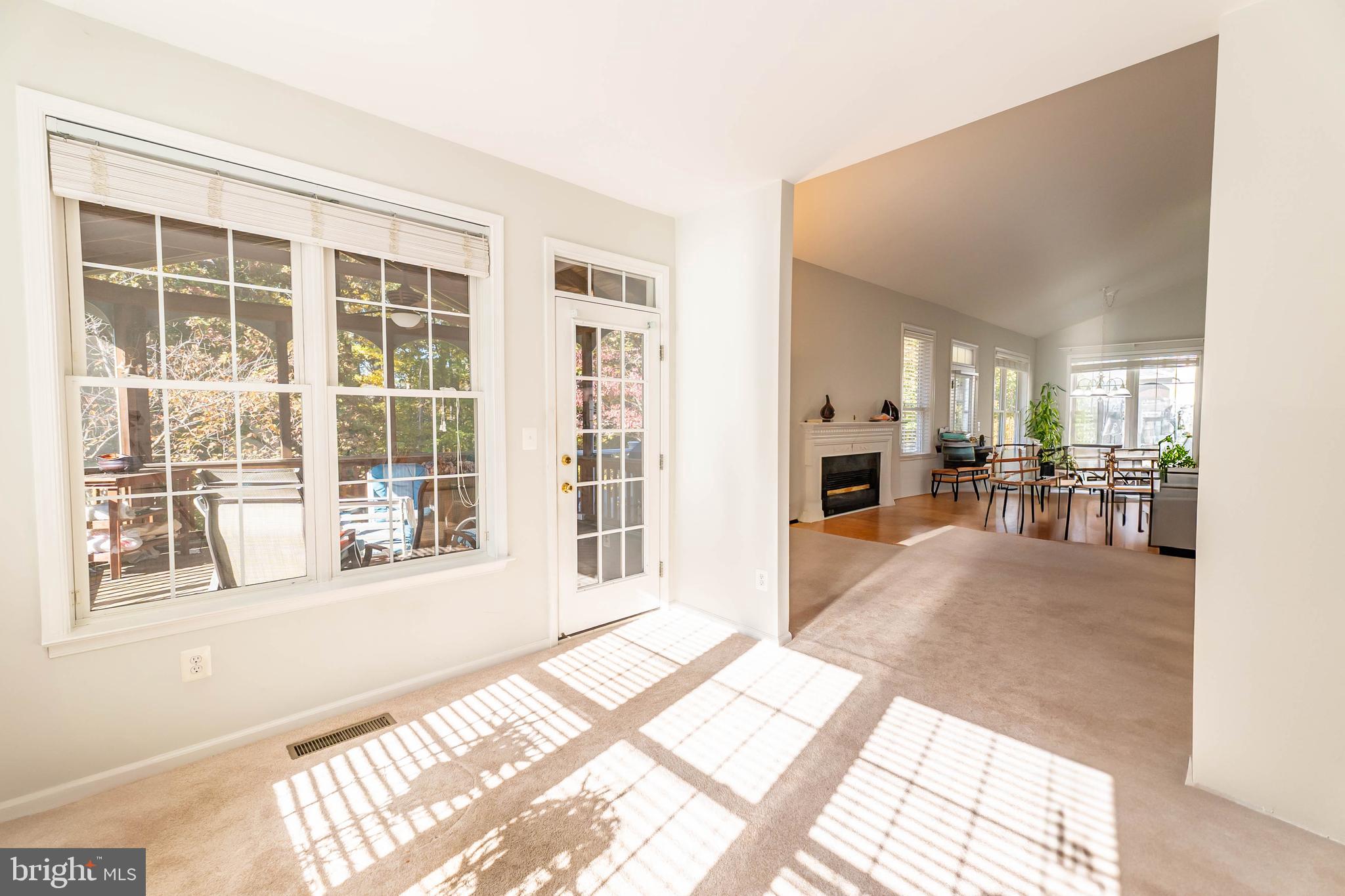 6880 Saddle Run Way Gainesville, VA 20155 - Photo 21 of 57 Sun Room