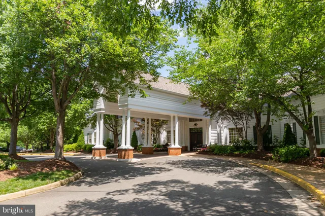 $729,000 | 6880 Saddle Run Way, Gainesville, VA 20155