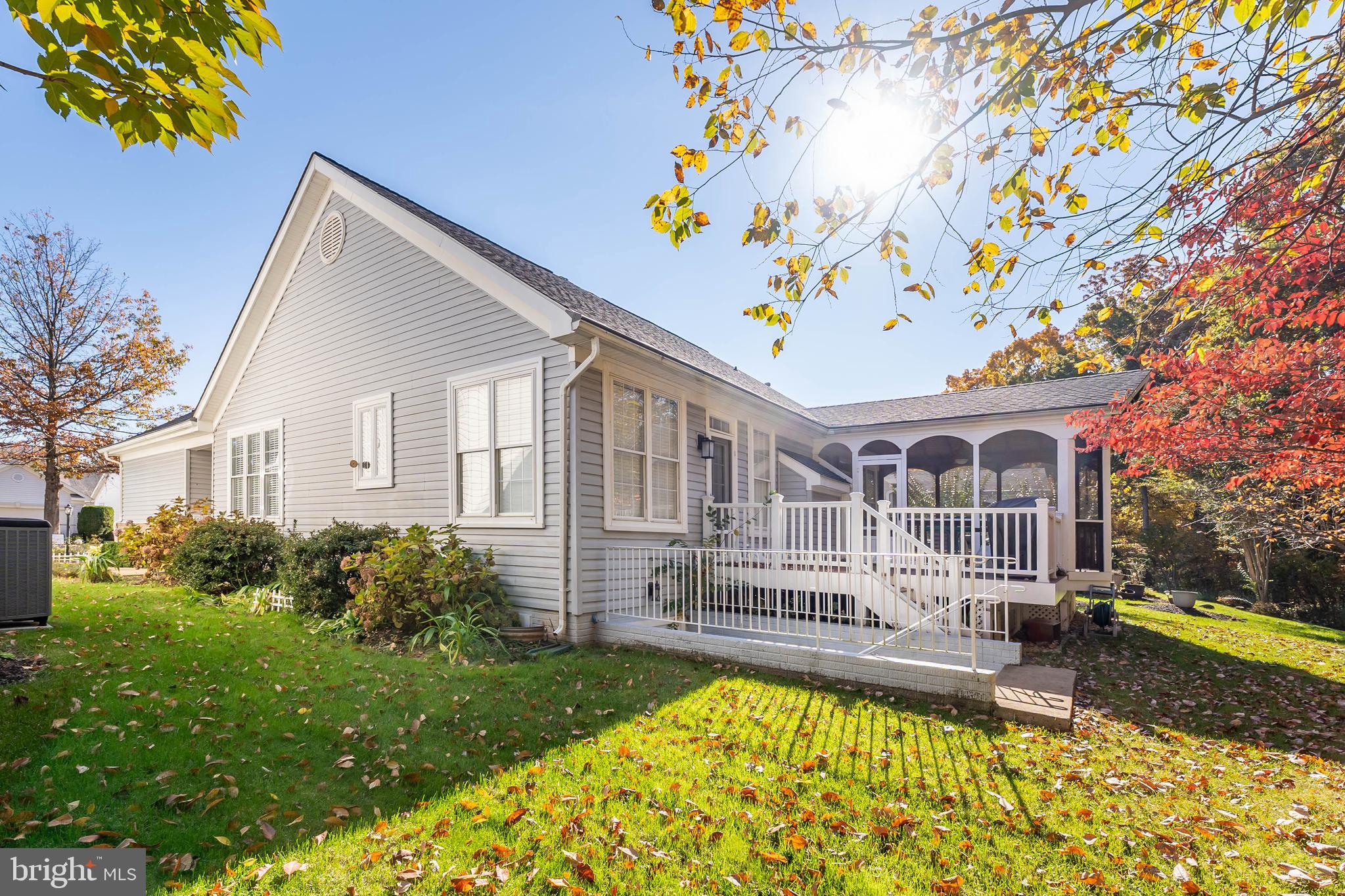 6880 Saddle Run Way Gainesville, VA 20155 - Photo 4 of 57 Private Back Yard