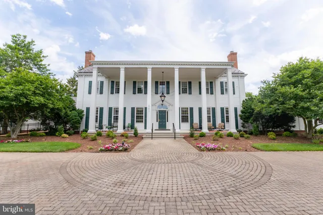 $749,000 | 6880 Saddle Run Way, Gainesville, VA 20155