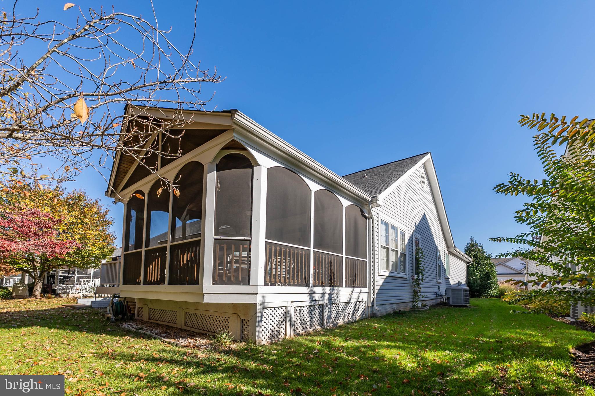6880 Saddle Run Way Gainesville, VA 20155 - Photo 6 of 57 Large Screen porch