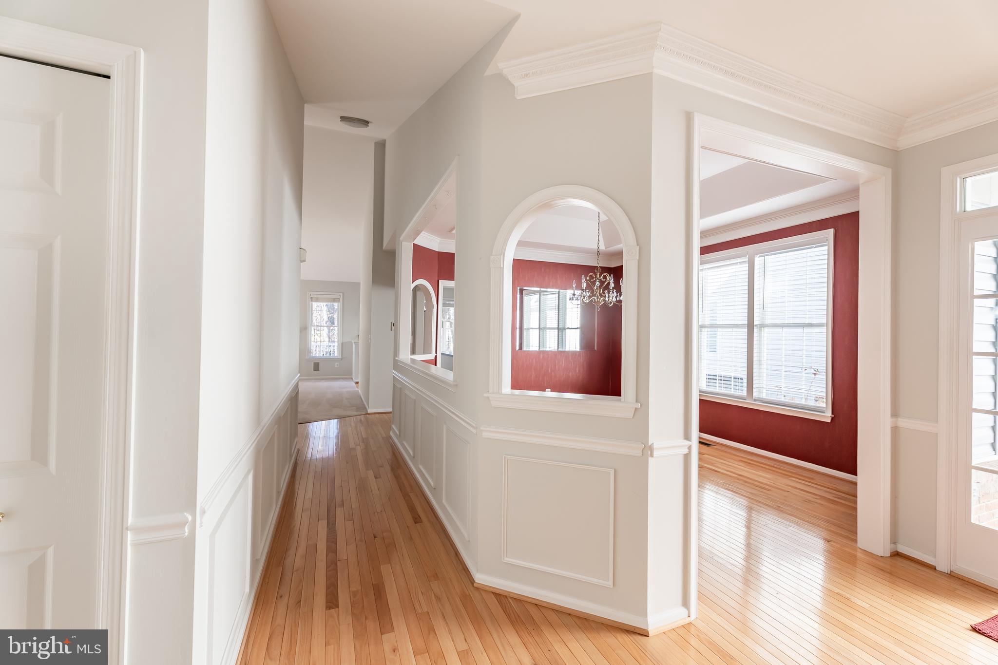 6880 Saddle Run Way Gainesville, VA 20155 - Photo 9 of 57 Upgraded Mouldings