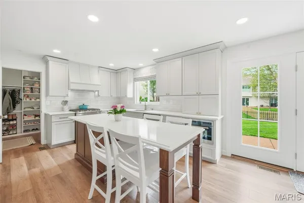 $565,000 | 8119 Knights Crossing Court, O'Fallon, MO 63368
