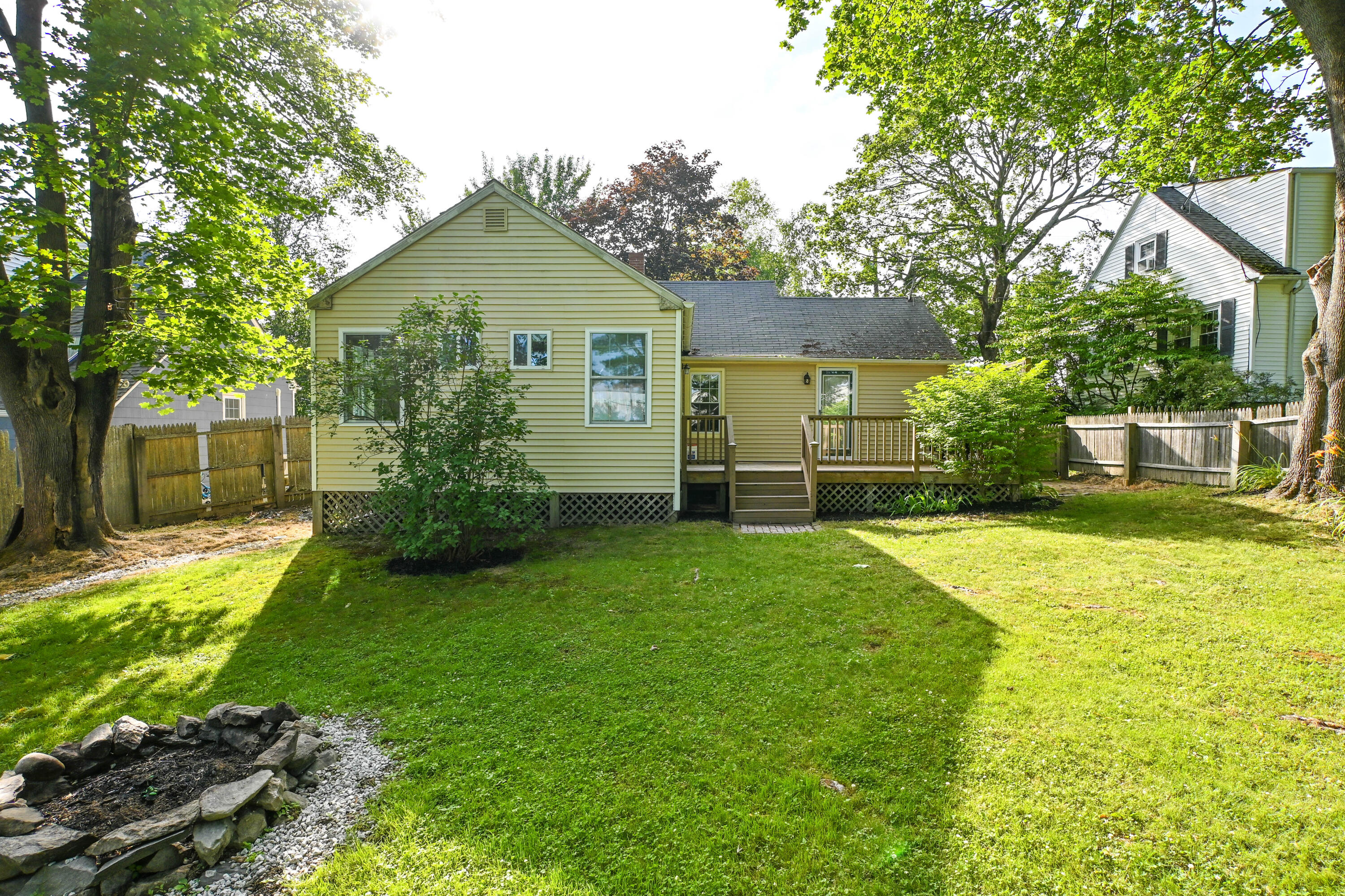 28 Colonial Road Westbrook, ME 04092 - Photo 6 of 32 28ColonialRd-24