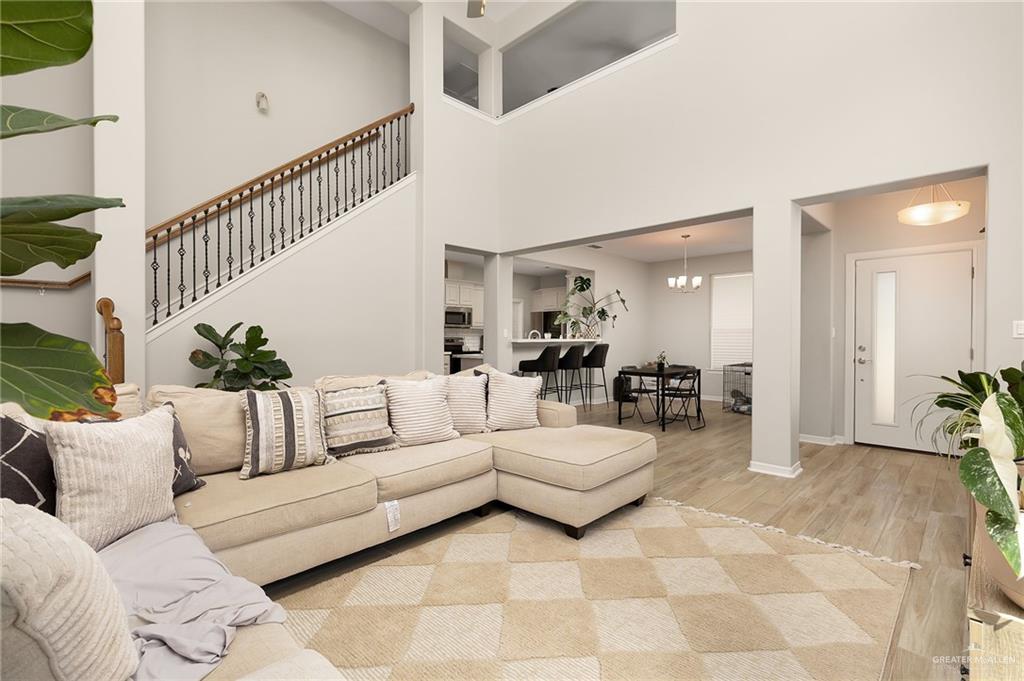 14435 Chalk Rdg Drive McAllen, TX 78504 - Photo 4 of 15