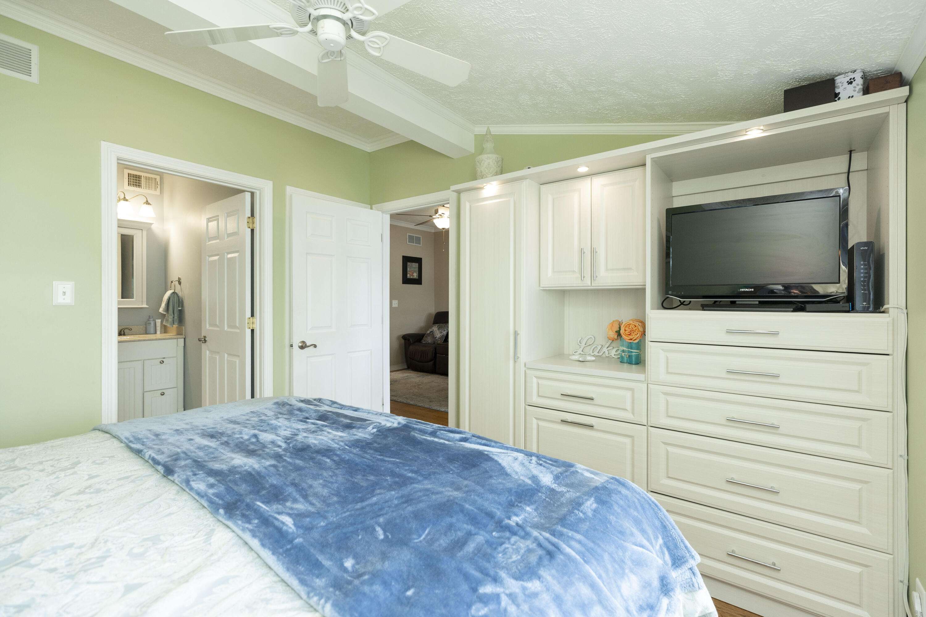 68434 Dailey Road Edwardsburg, MI 49112 - Photo 21 of 58 Main Bedroom