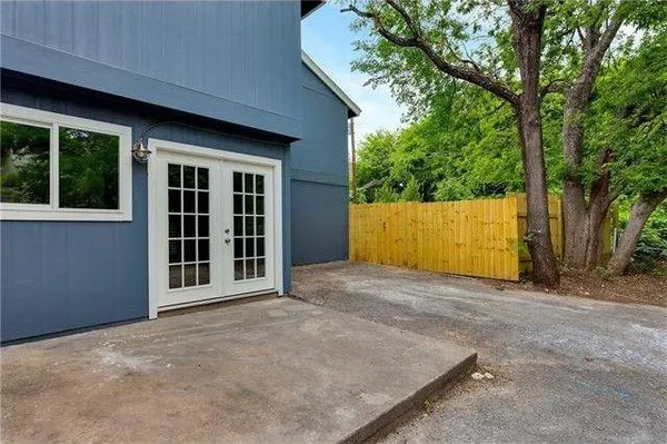 $1,900 | 2706 Mulford Cove, Unit B, Austin, TX 78741