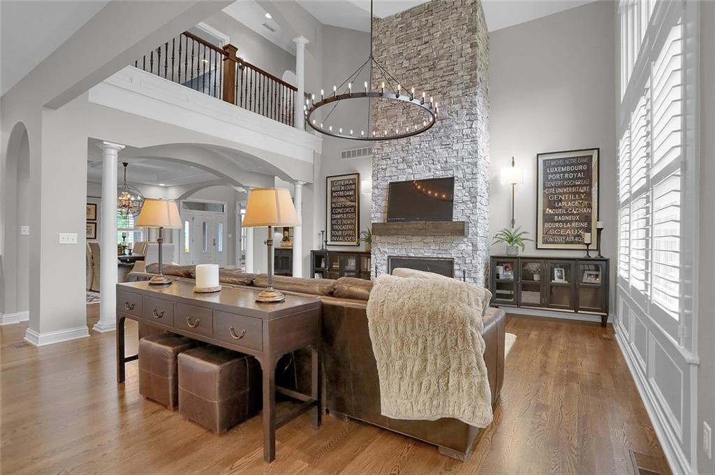 2289 Finchley Road Carmel, IN 46032 - Photo 11 of 60 Gallery Image 11