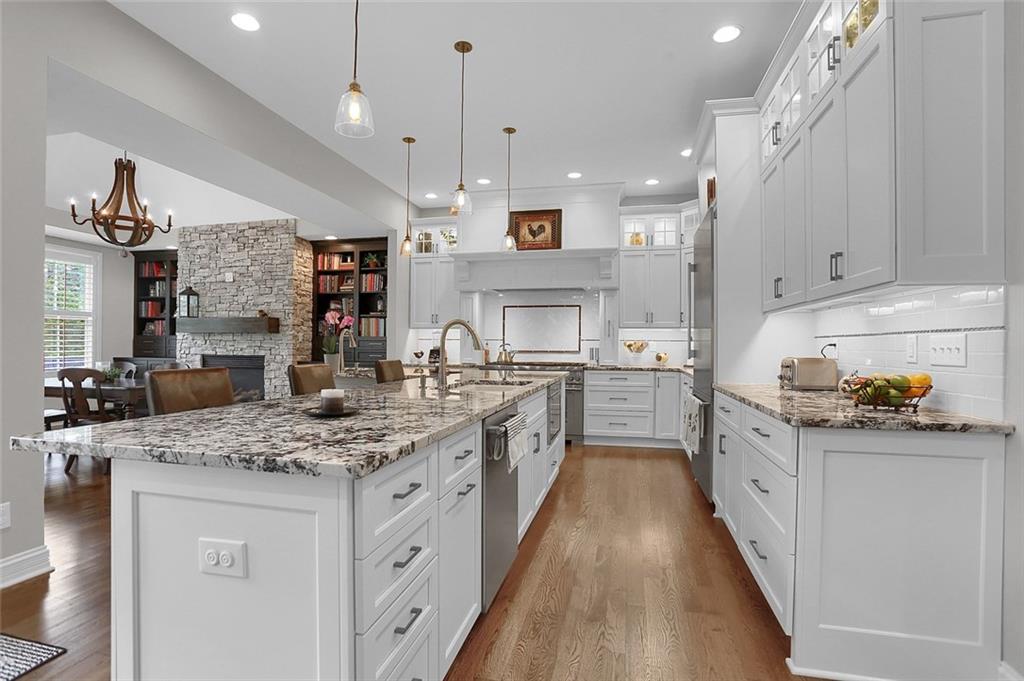 2289 Finchley Road Carmel, IN 46032 - Photo 14 of 60 Gallery Image 14