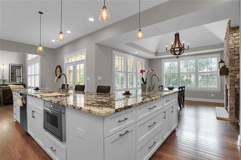 2289 Finchley Road Carmel, IN 46032 - Photo 15 of 60 Gallery Image 15