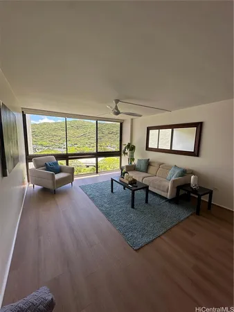 $2,900 | 521 Hahaione Street, Unit 210G, Honolulu, HI 96825