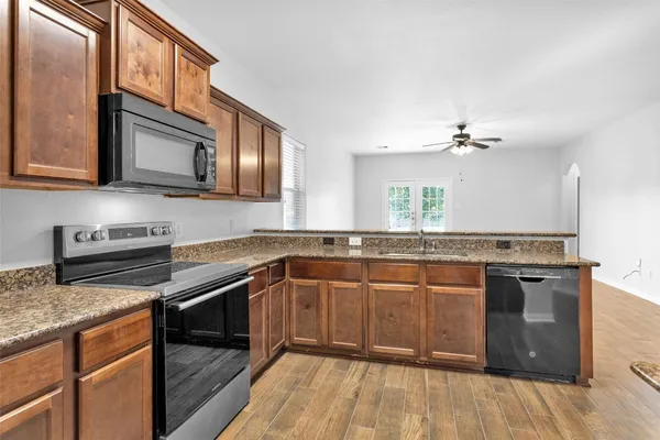 $1,795 | 30831 West Lost Creek Boulevard, Magnolia, TX 77355