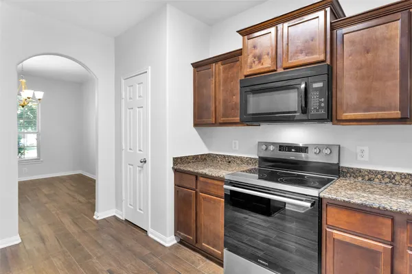 $1,795 | 30831 West Lost Creek Boulevard, Magnolia, TX 77355