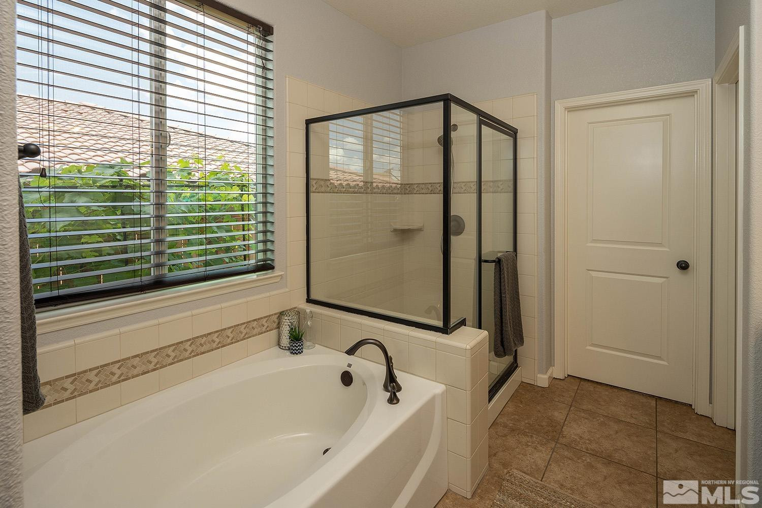 2808 Kimberlite Road Sparks, NV 89436 - Photo 14 of 32 Photo 14