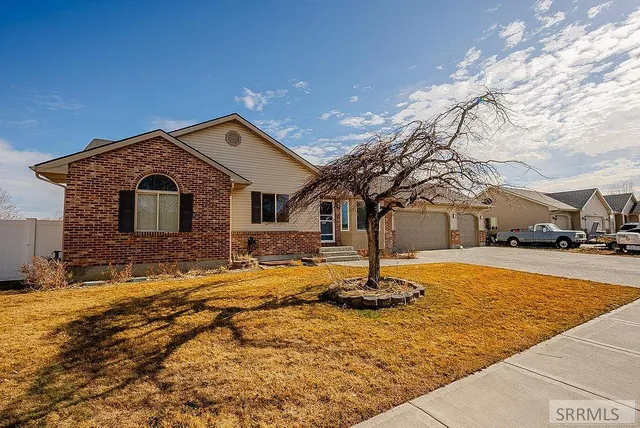 $459,000 | 5225 South Thunder Drive, Ammon, ID 83406