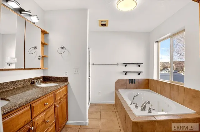 $459,000 | 5225 South Thunder Drive, Ammon, ID 83406