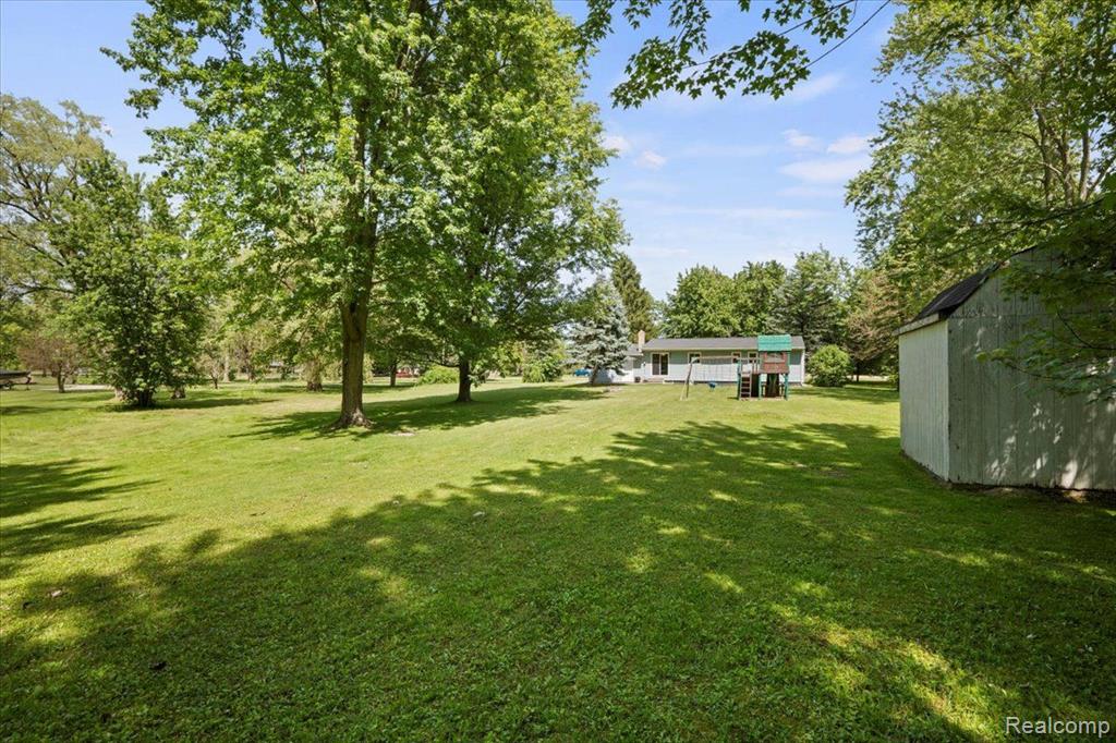 5116 Wakefield Road Grand Blanc, MI 48439 - Photo 41 of 48 Gallery Image 41