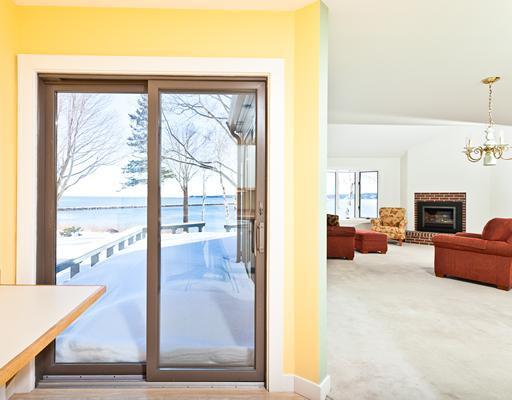 7 Jameson Point Road, Unit 7 Rockland, ME 04841 - Photo 10 of 18 Living Room.
