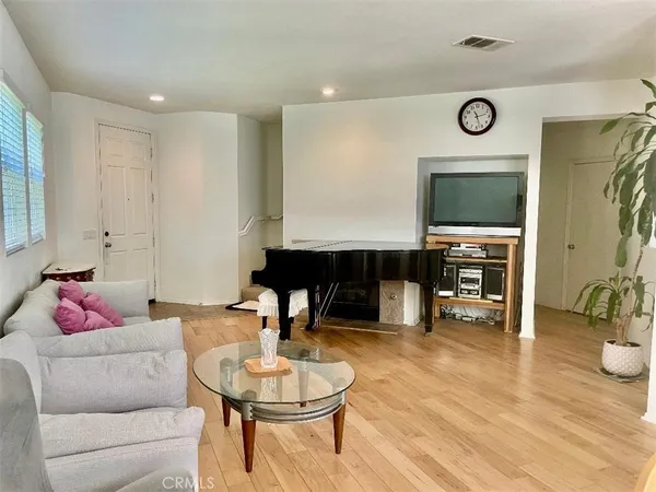 $639,000 | 5751 Autumnwood Lane, Jurupa Valley, CA 92509