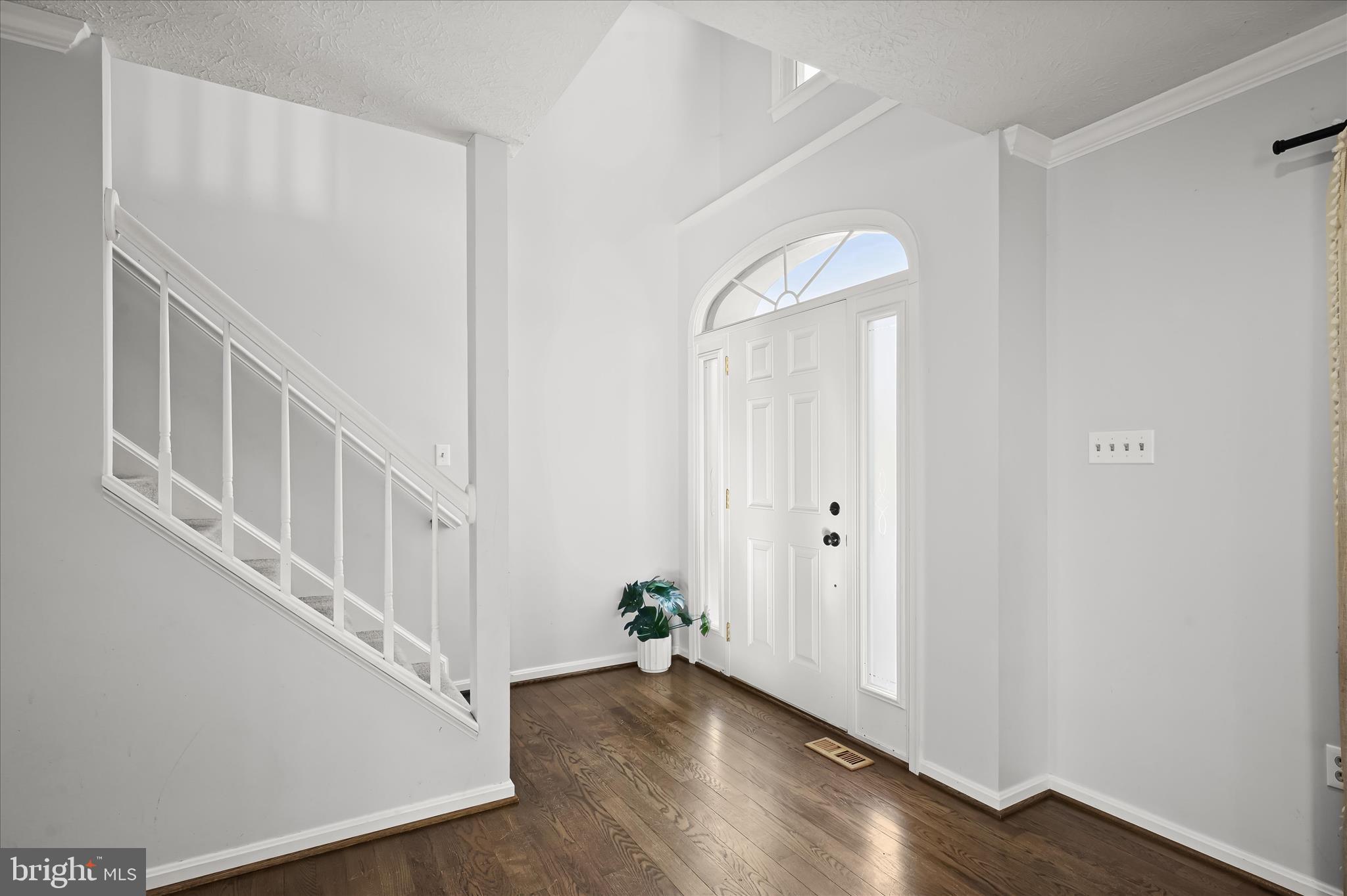 6184 Sawyer Road New Market, MD 21774 - Photo 2 of 60 Entryway