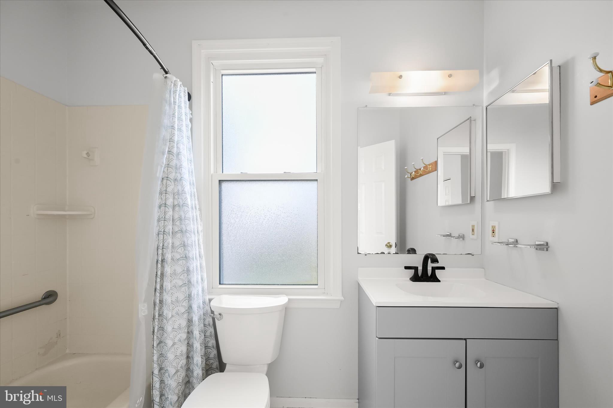 6184 Sawyer Road New Market, MD 21774 - Photo 25 of 60 Primary Bathroom