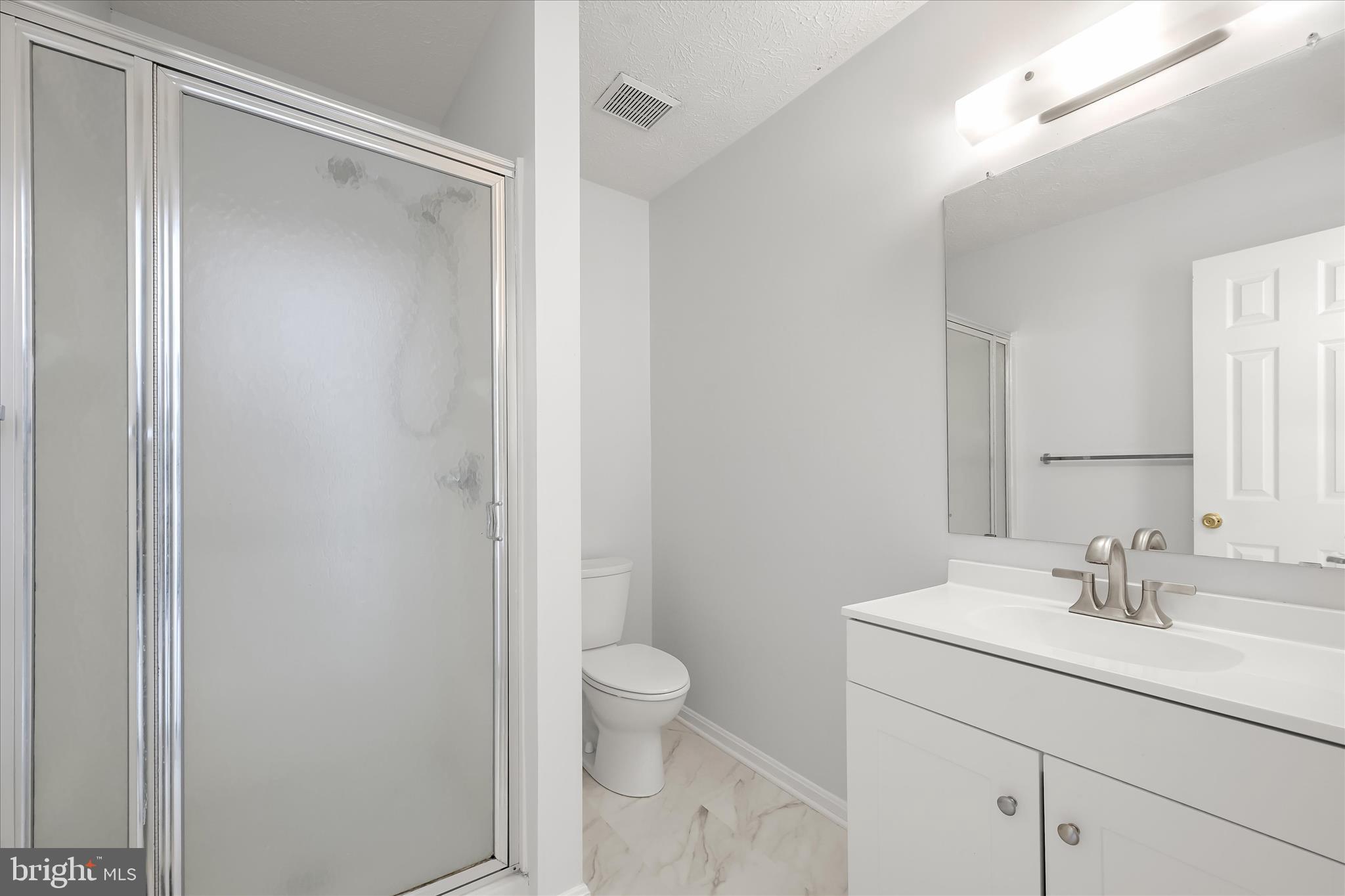 6184 Sawyer Road New Market, MD 21774 - Photo 29 of 60 Bedroom Suite Bath