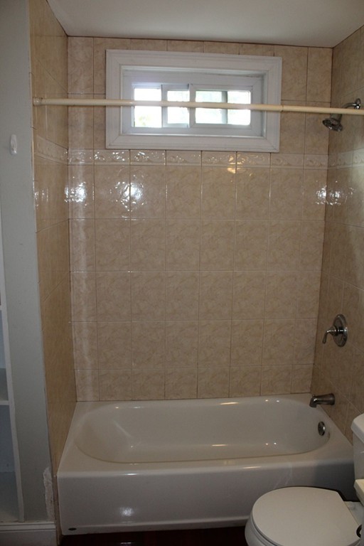 582 East 4th Street, Unit 2 Boston, MA 02127 - Photo 10 of 10