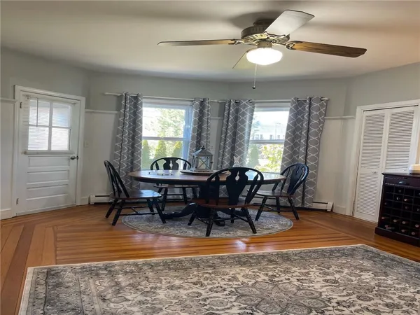 $699,900 | 4 Bayview Avenue, Bristol, RI 02809