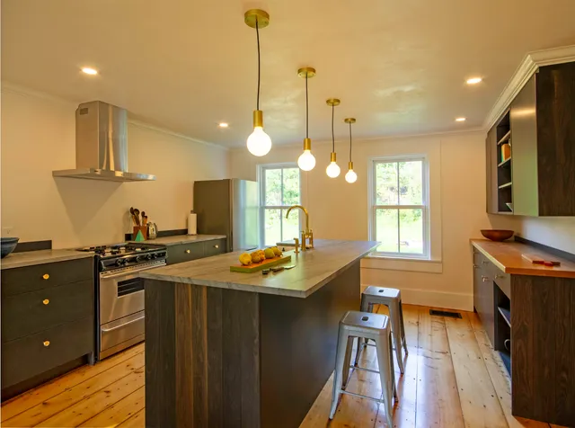 $495,000 | 204 West River Road, Lincoln, VT 05443