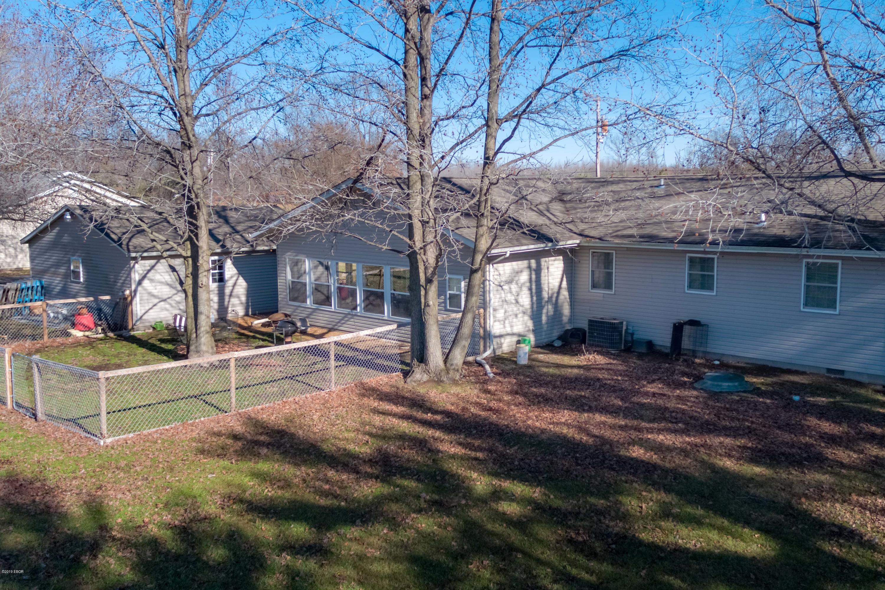 17265 Freeman Spur Road Herrin, IL 62948 - Photo 25 of 30 Gallery Image 25