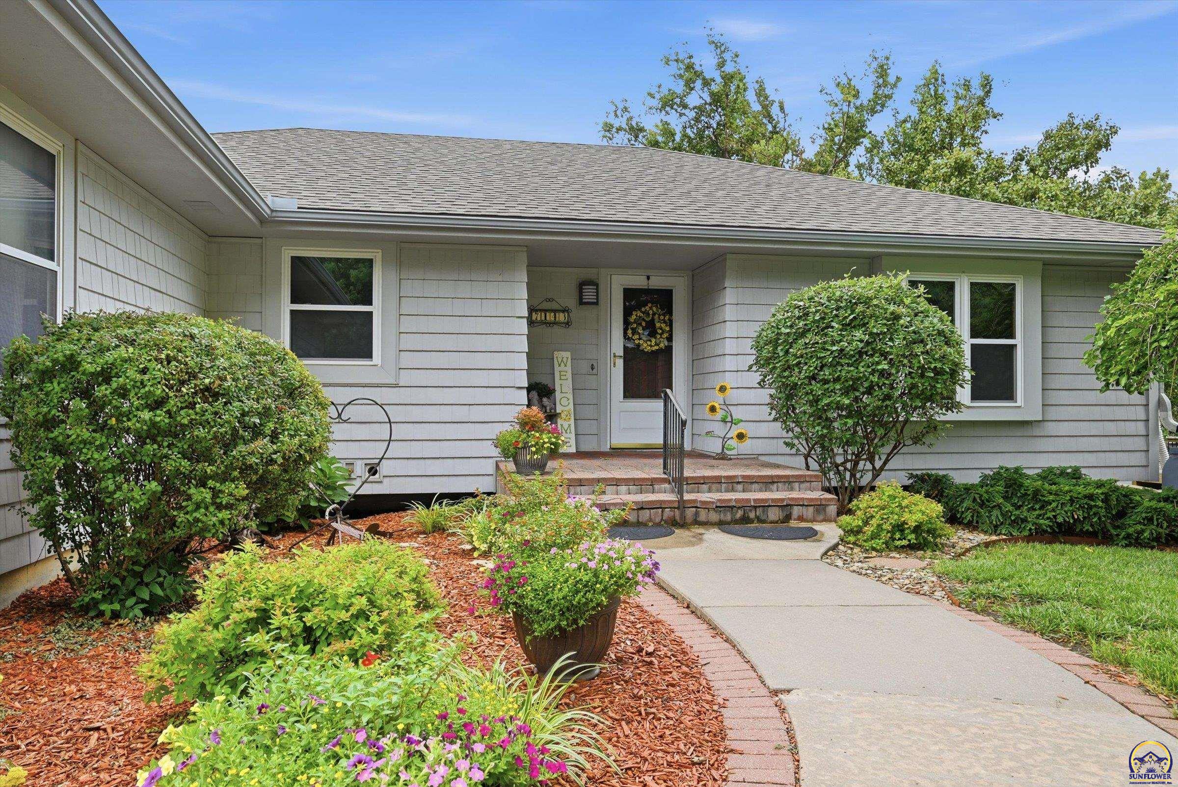 7143 Southwest 33rd Street Topeka, KS 66614 - Photo 2 of 43