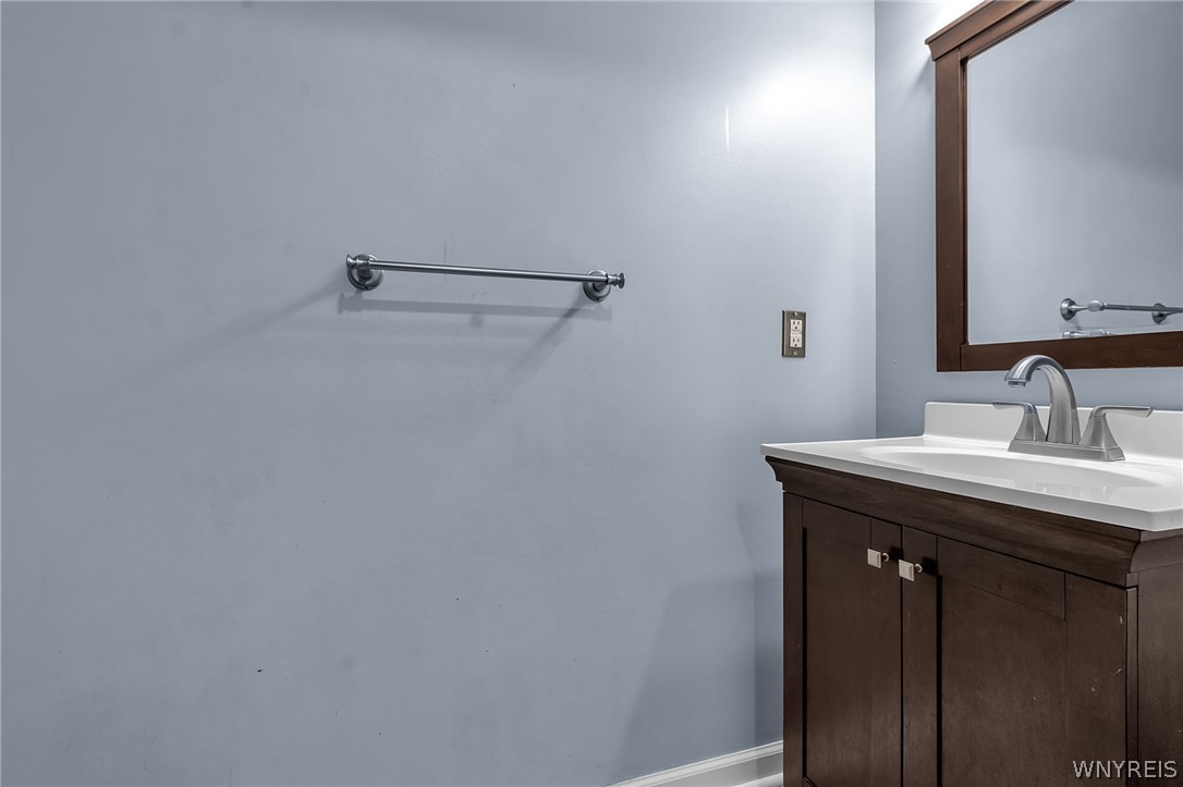 180 Rambling Road Amherst, NY 14051 - Photo 24 of 45