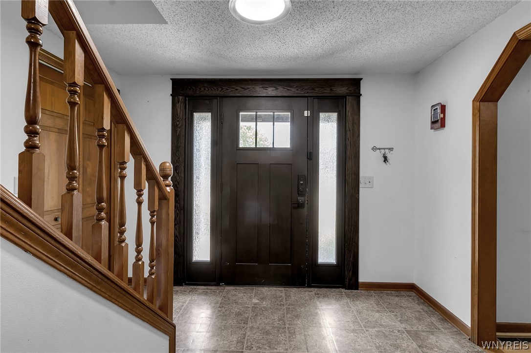 180 Rambling Road Amherst, NY 14051 - Photo 6 of 45