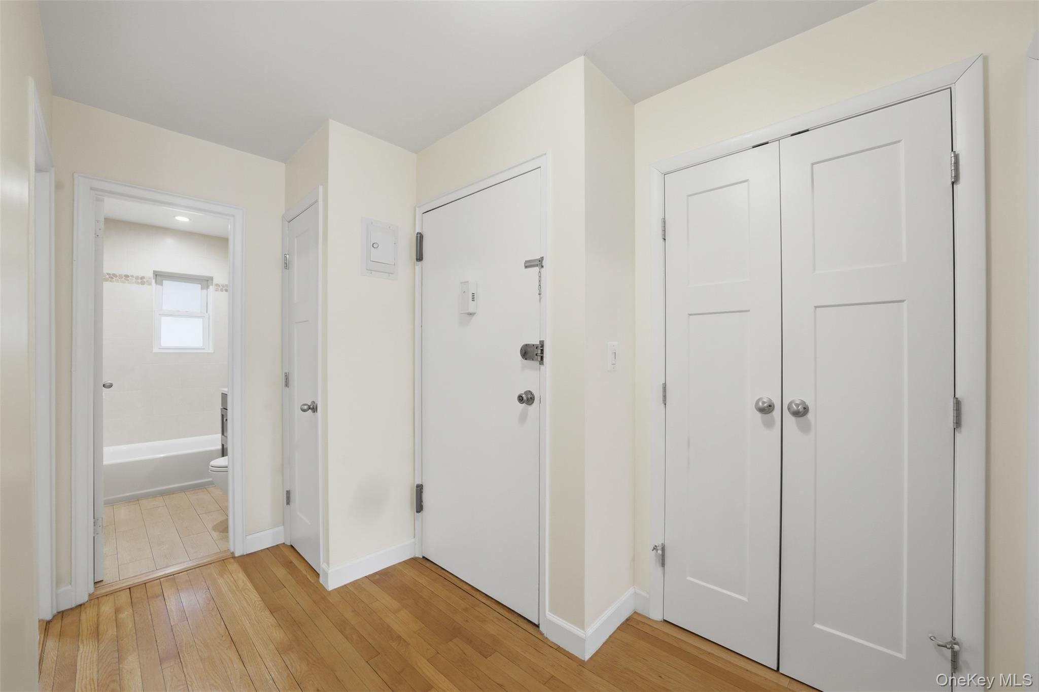 667 Pelham Road, Unit B10 New Rochelle, NY 10805 - Photo 11 of 16