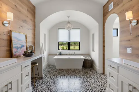 $3,199,000 | 242 Winning Colors, Austin, TX 78737