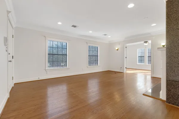 $1,750 | 2306 Blodgett Street, Unit 2, Houston, TX 77004